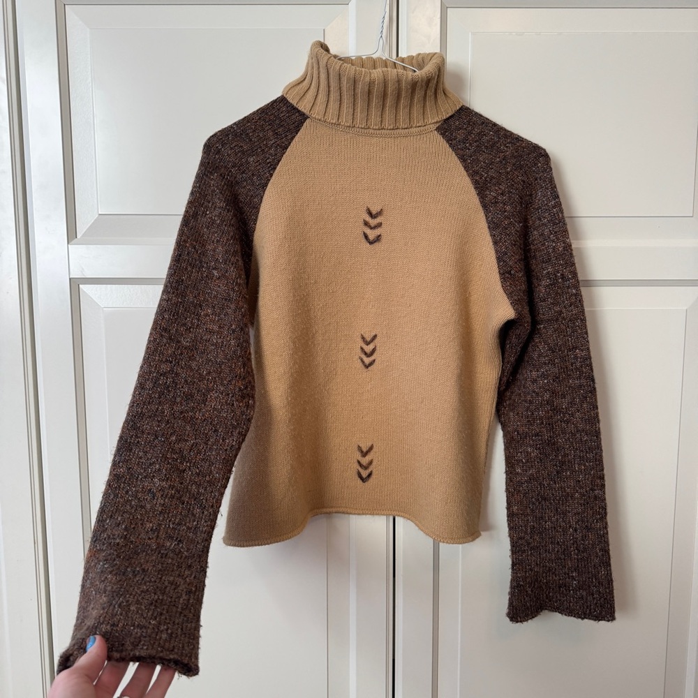 Vntg Türeli Two-Tone Turtleneck wool blend Sweater - Brown and Tan - fits like S